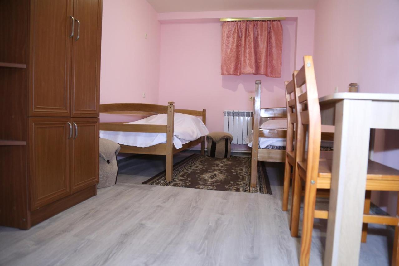 Arsego Hostel Ванадзор Екстериор снимка